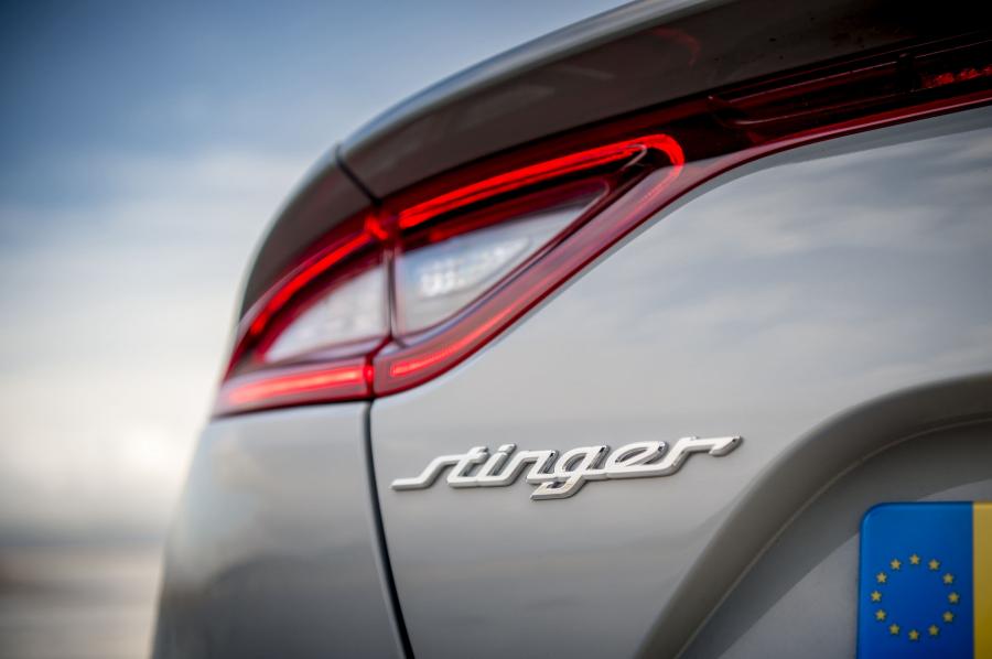 Детали экстерьера Kia Stinger GTS (CK) 2017 года  (UK) (фото 36 из 40)